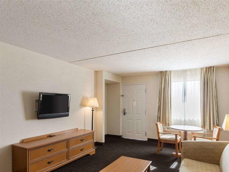 Sunrise Inn & Suites ニューオーリンズ エクステリア 写真