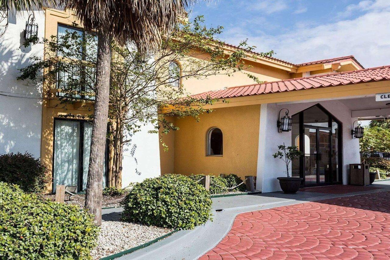 Sunrise Inn & Suites ニューオーリンズ エクステリア 写真