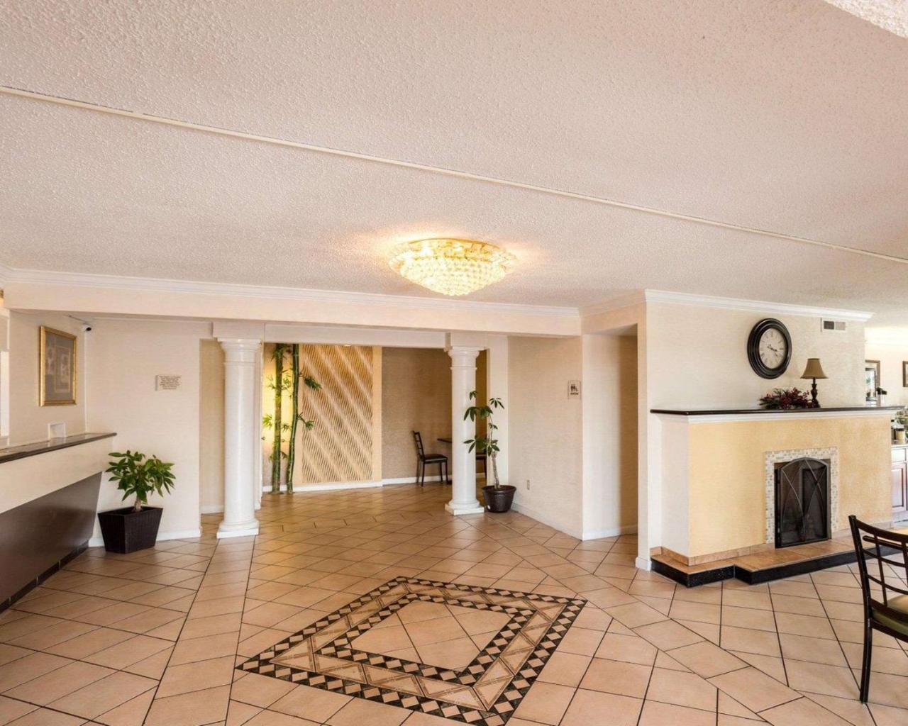 Sunrise Inn & Suites ニューオーリンズ エクステリア 写真